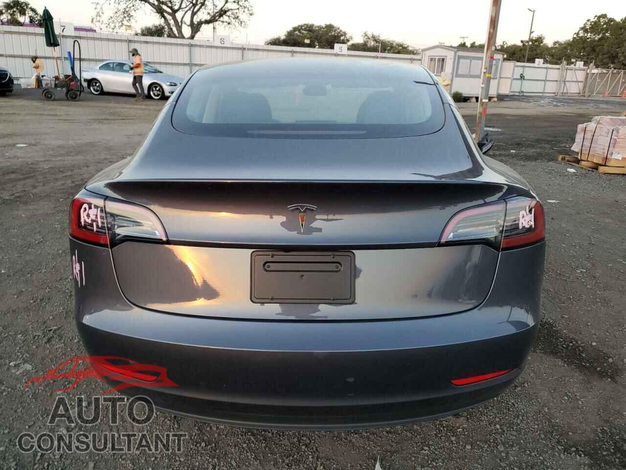 TESLA MODEL 3 2023 - 5YJ3E1EA8PF672809