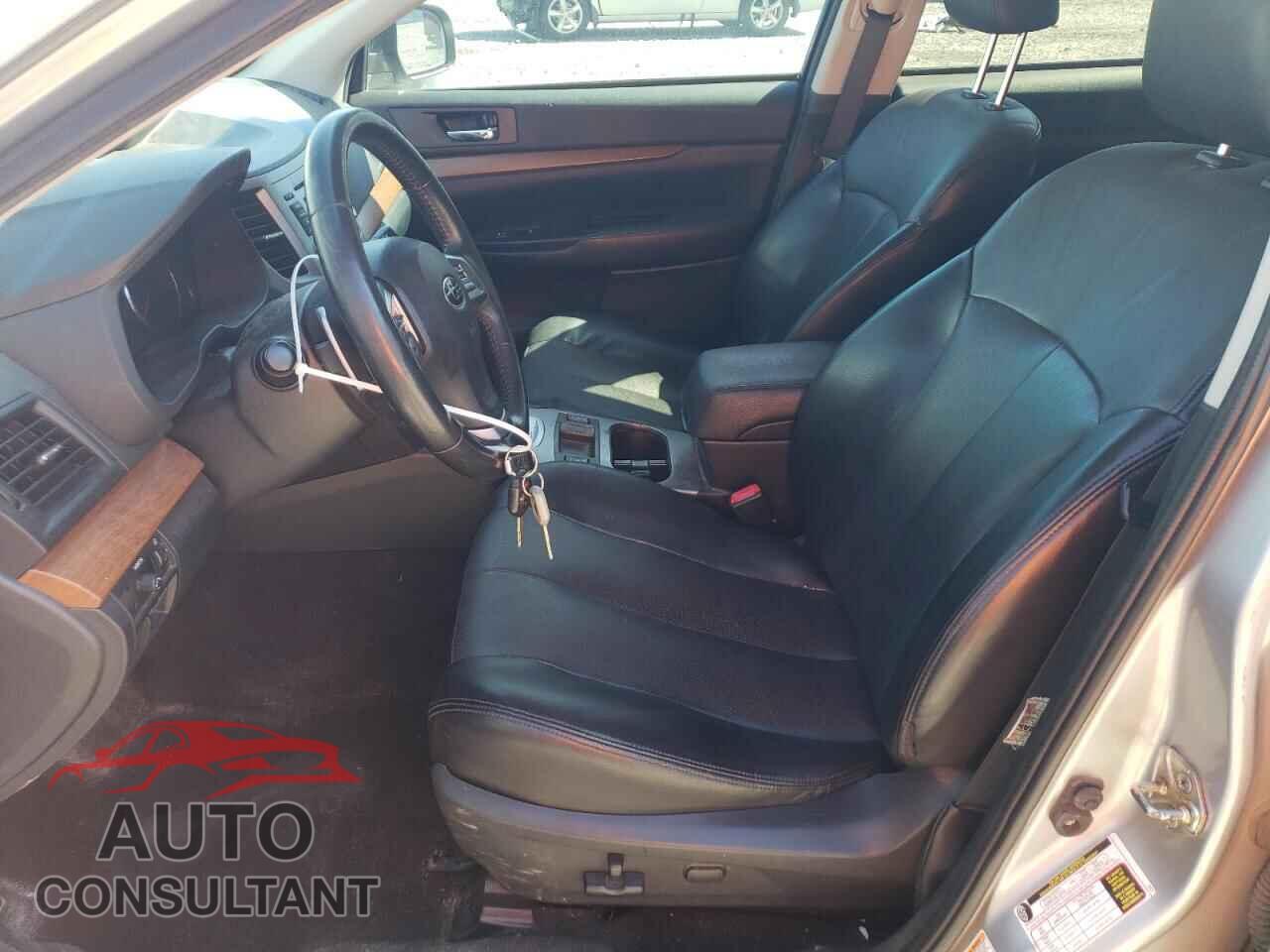 SUBARU OUTBACK 2014 - 4S4BRBLC1E3321725
