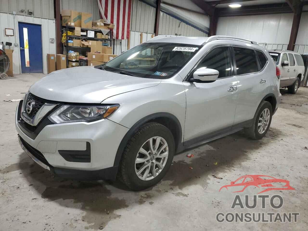 NISSAN ROGUE 2017 - KNMAT2MV8HP540812