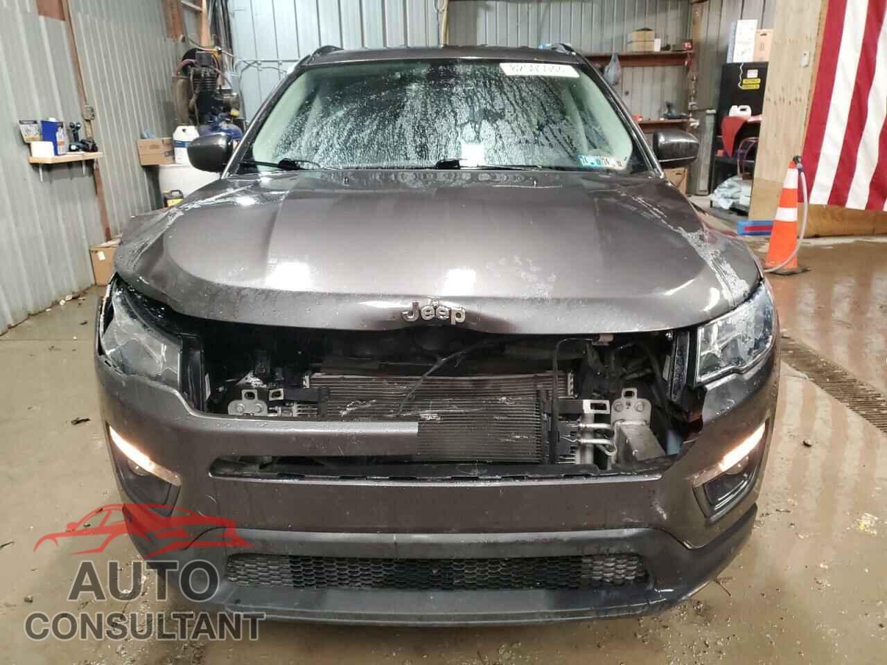 JEEP COMPASS 2019 - 3C4NJDBB2KT841204