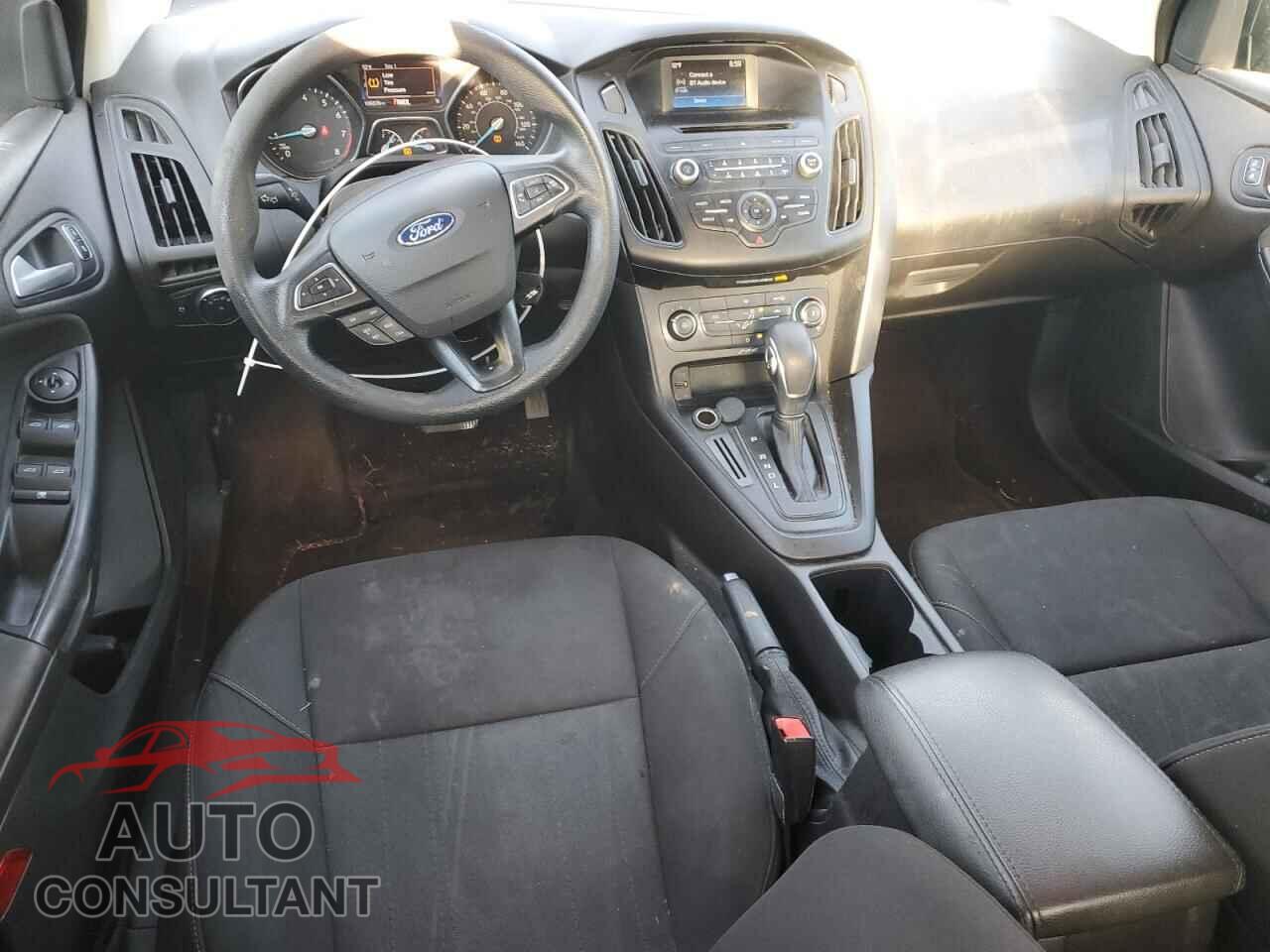 FORD FOCUS 2017 - 1FADP3F25HL253550