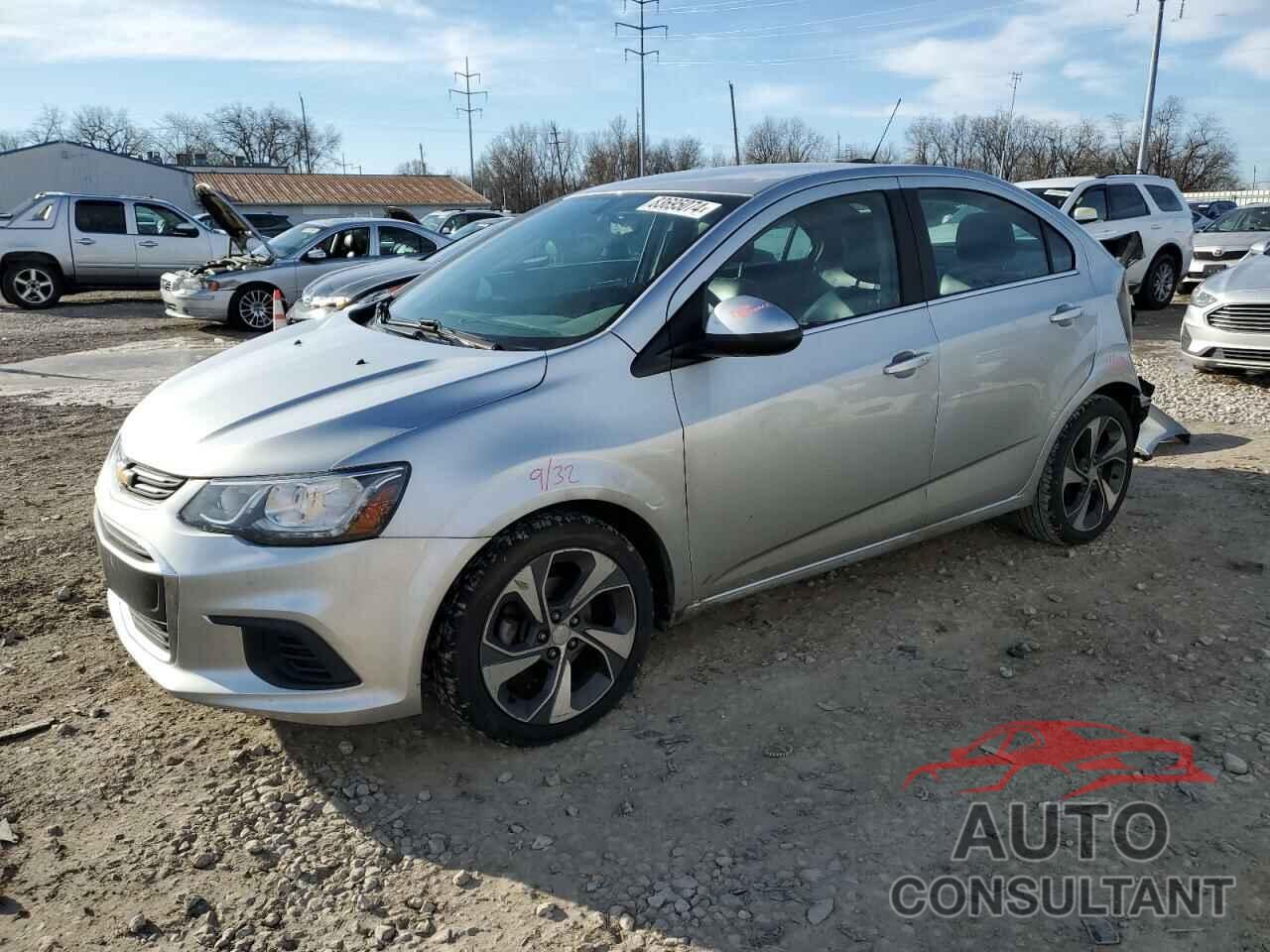 CHEVROLET SONIC 2019 - 1G1JF5SB6K4123692