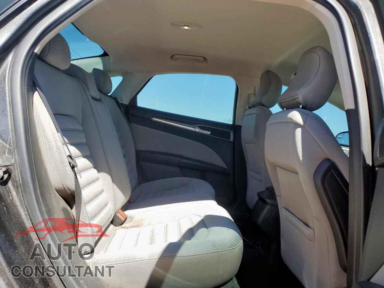 FORD FUSION 2015 - 3FA6P0G70FR182936