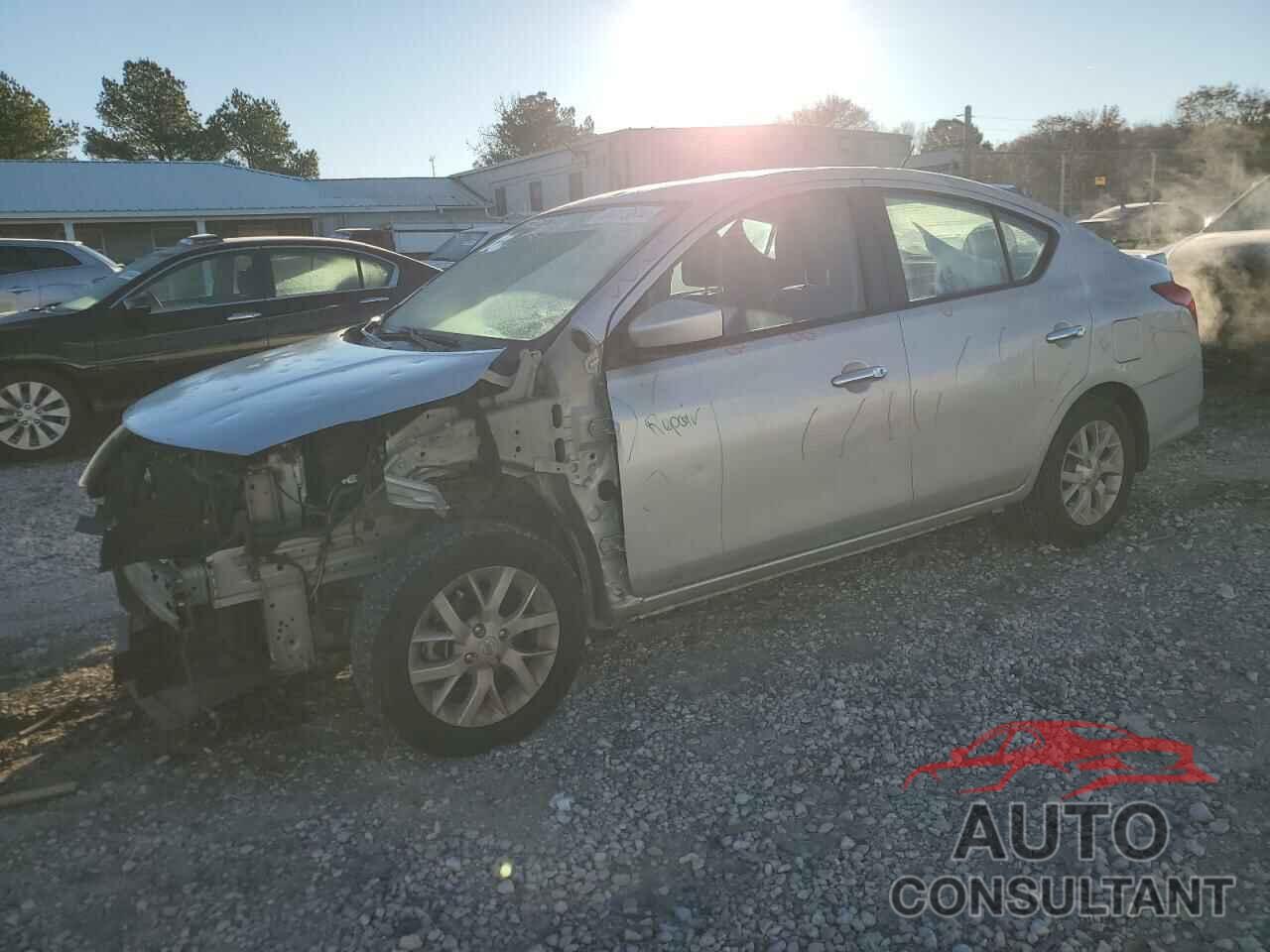 NISSAN VERSA 2017 - 3N1CN7AP5HL883498