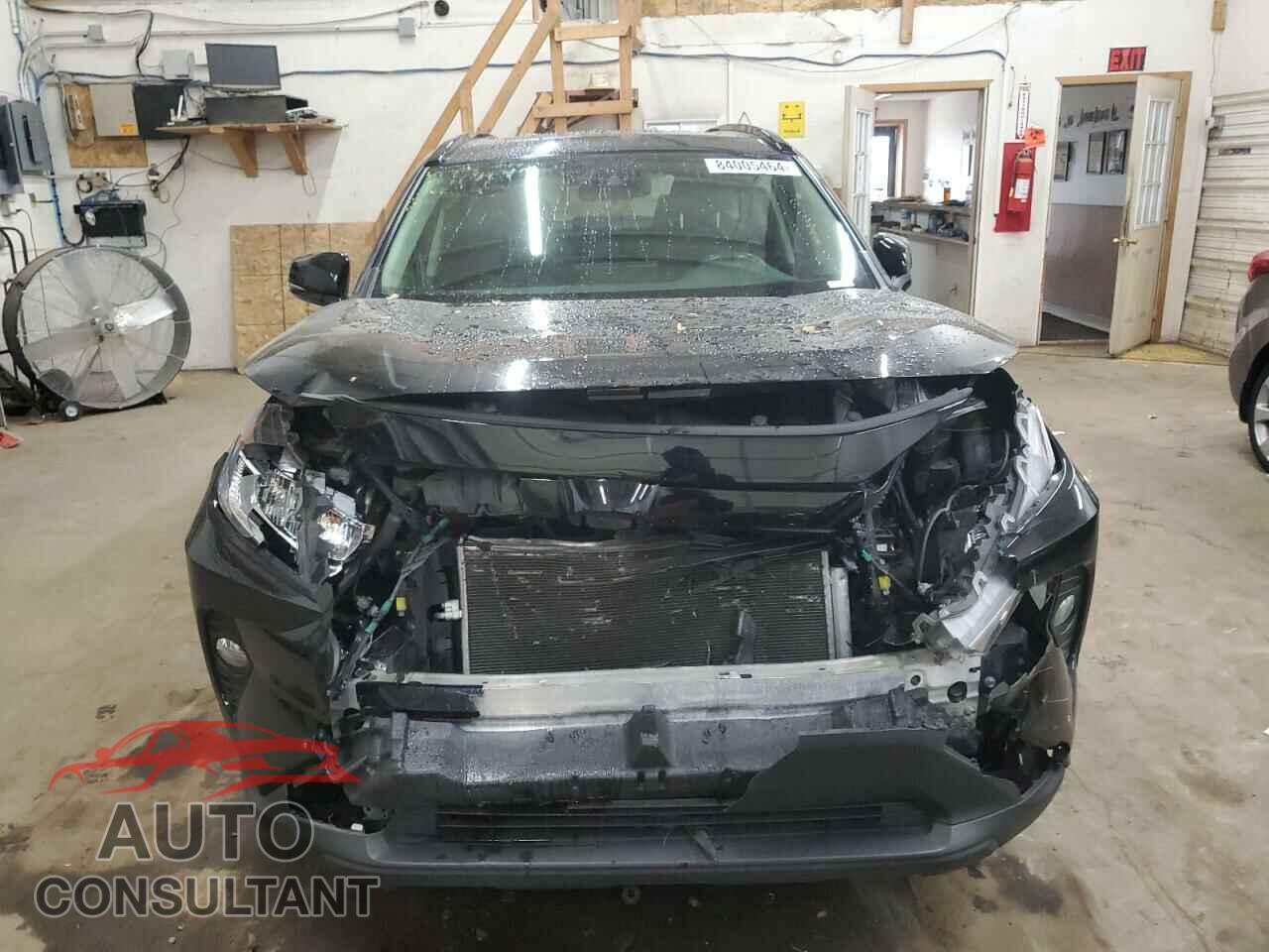 TOYOTA RAV4 2019 - JTMP1RFV2KD018062
