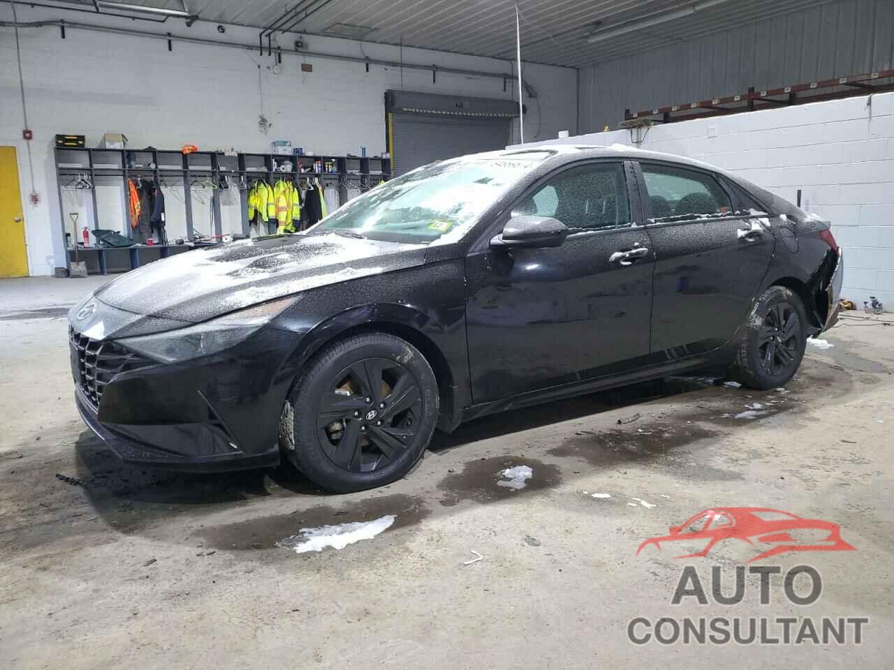 HYUNDAI ELANTRA 2023 - KMHLM4AG0PU581552