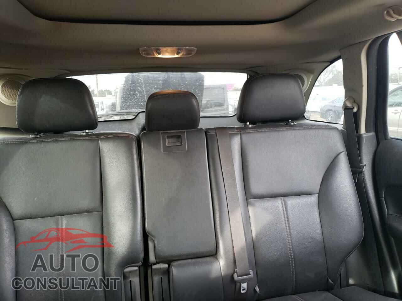 FORD EDGE 2011 - 2FMDK3KC4BBA23590