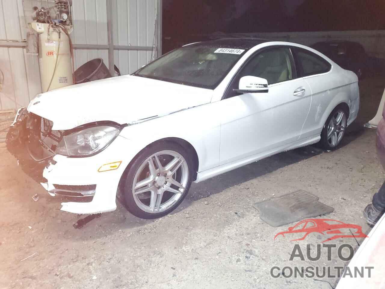 MERCEDES-BENZ C-CLASS 2013 - WDDGJ4HB5DG036097