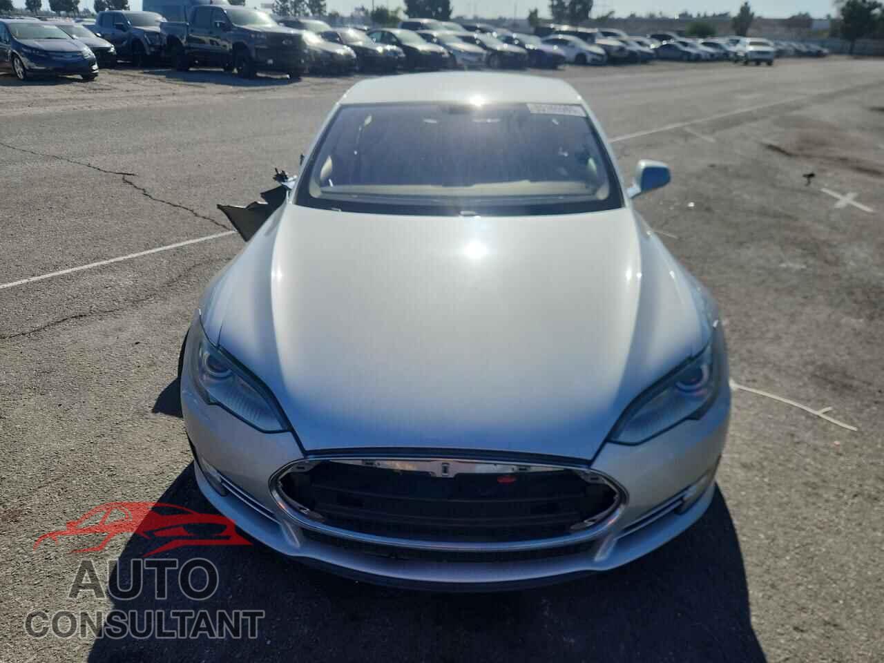 TESLA MODEL S 2013 - 5YJSA1CN6DFP19585