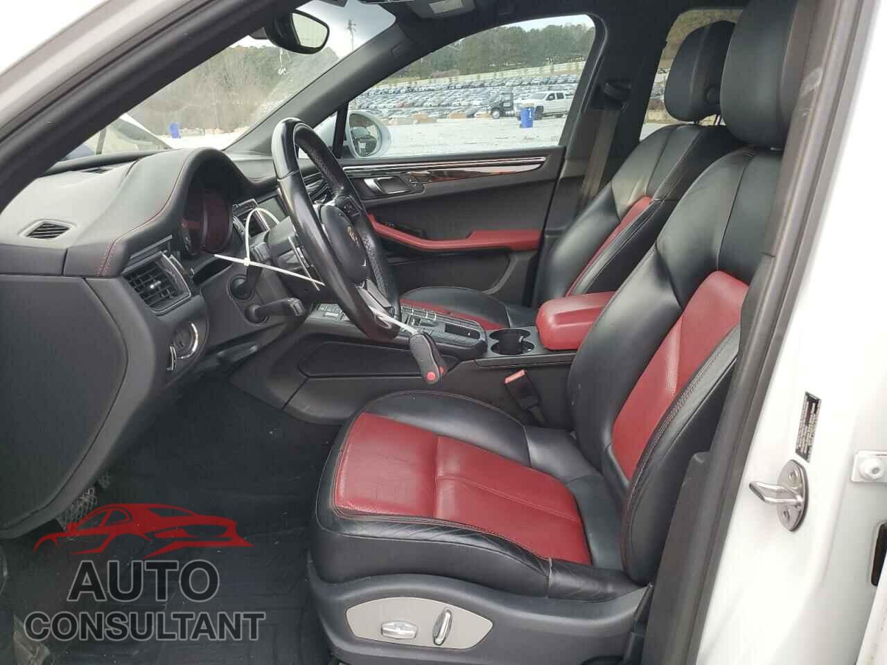 PORSCHE MACAN 2015 - WP1AB2A57FLB44221