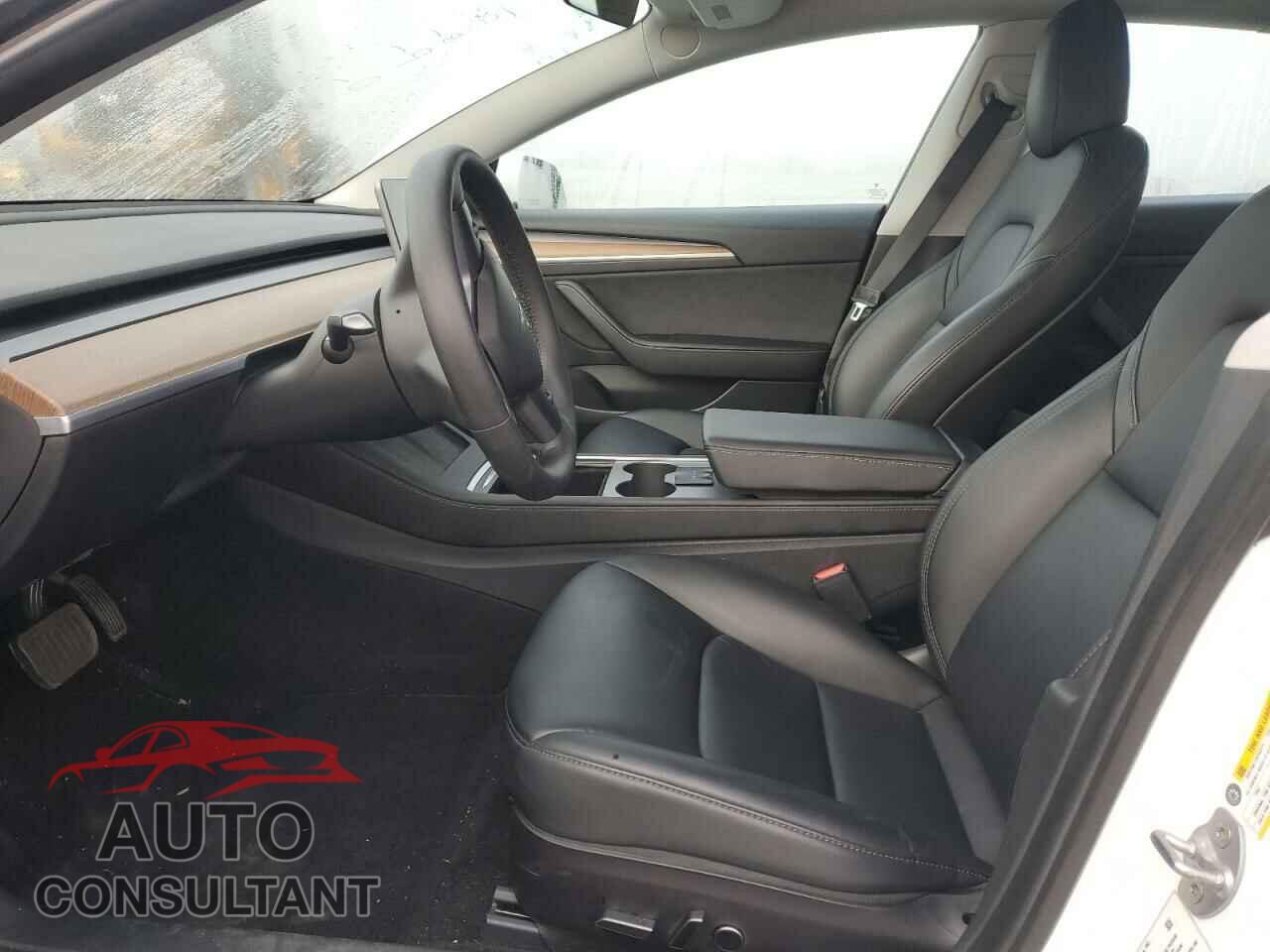 TESLA MODEL 3 2021 - 5YJ3E1EB8MF046827