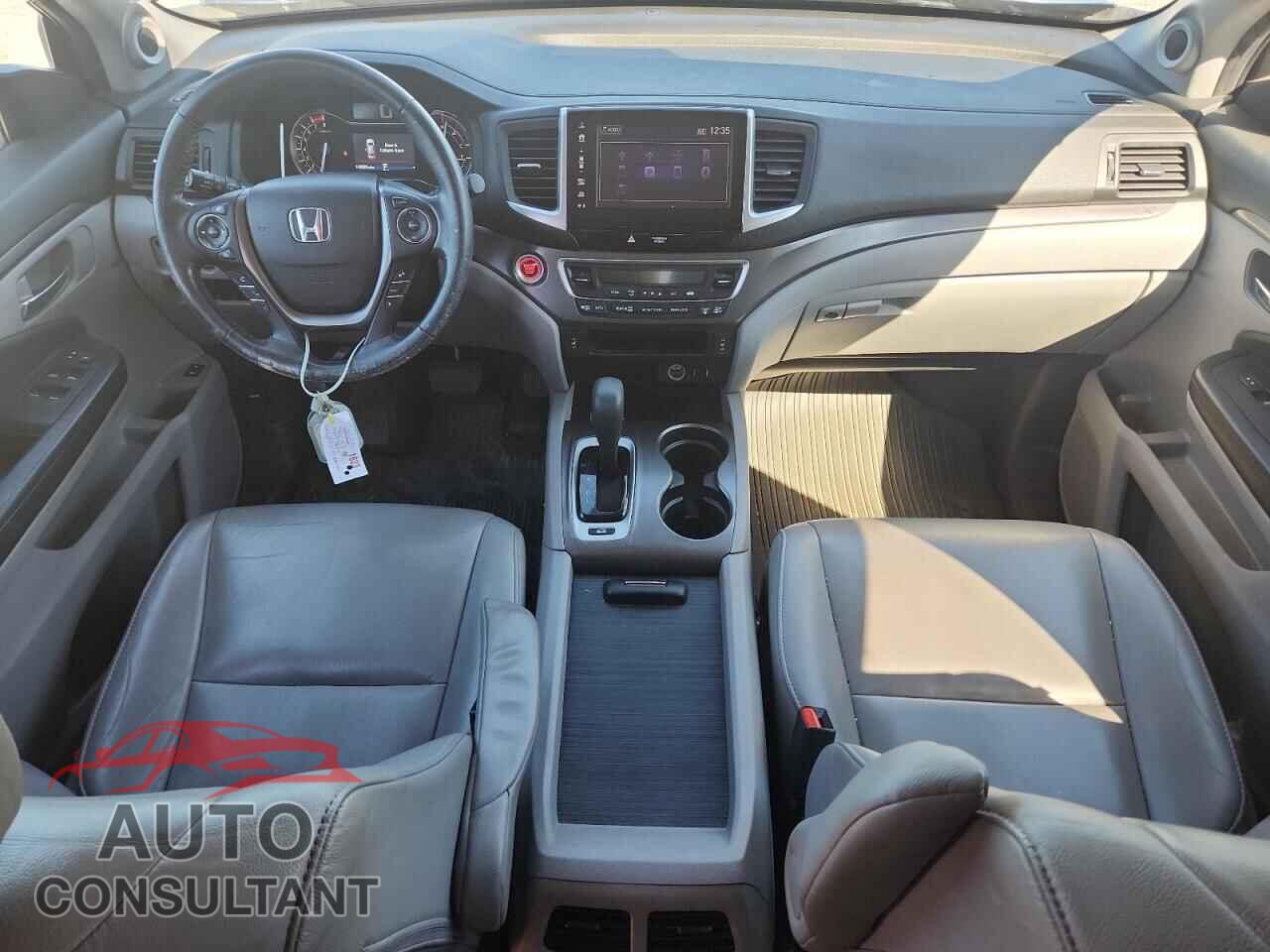HONDA PILOT 2018 - 5FNYF6H56JB008191