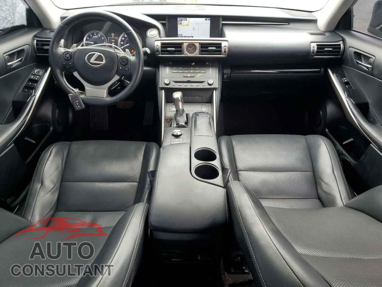 LEXUS IS 2015 - JTHBF1D20F5055843