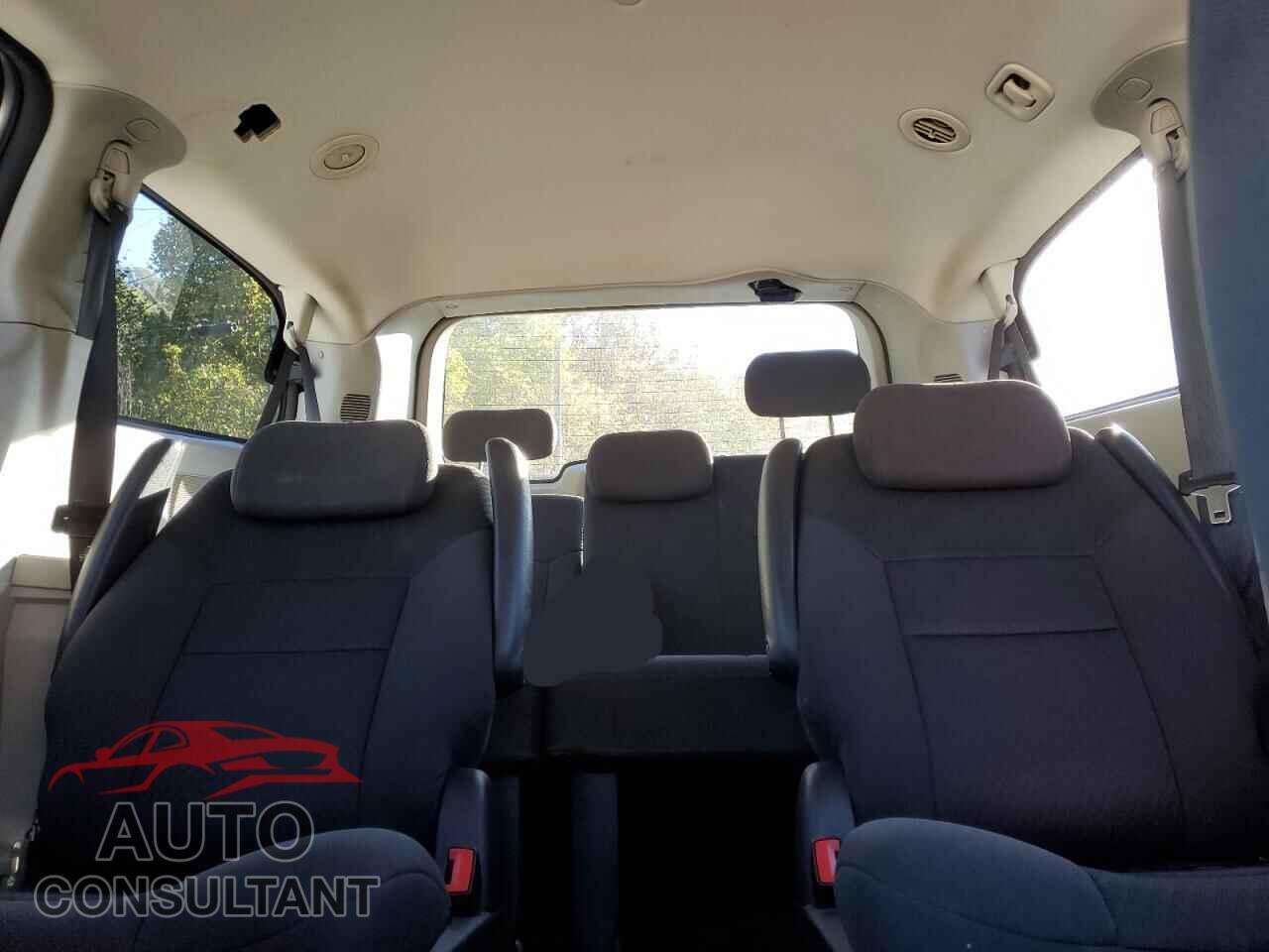 DODGE CARAVAN 2010 - 2D4RN4DE3AR107639