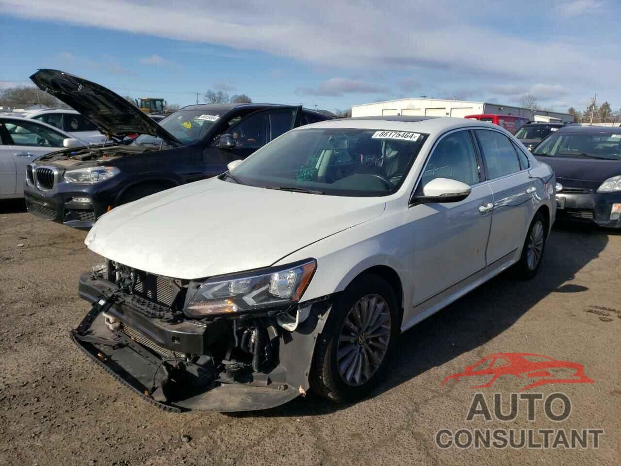 VOLKSWAGEN PASSAT 2017 - 1VWBT7A30HC002940