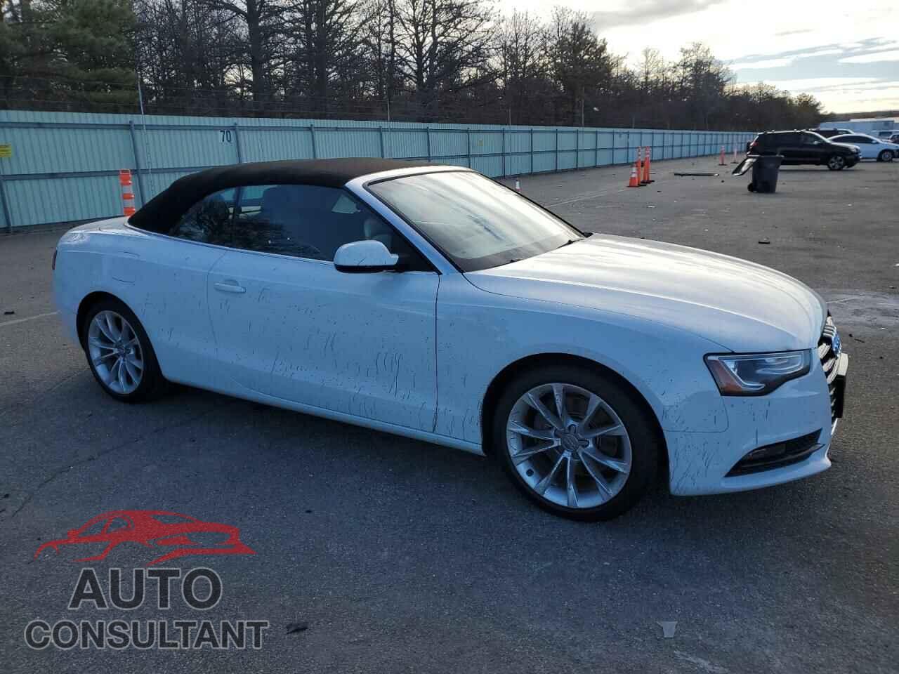 AUDI A5 2013 - WAULFAFH6DN003215