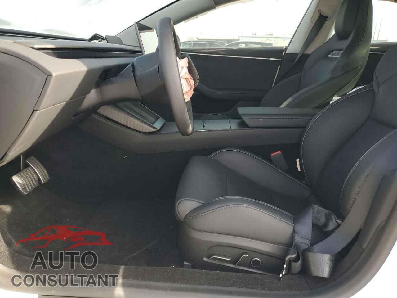 TESLA MODEL 3 2024 - 5YJ3E1ET7RF890521