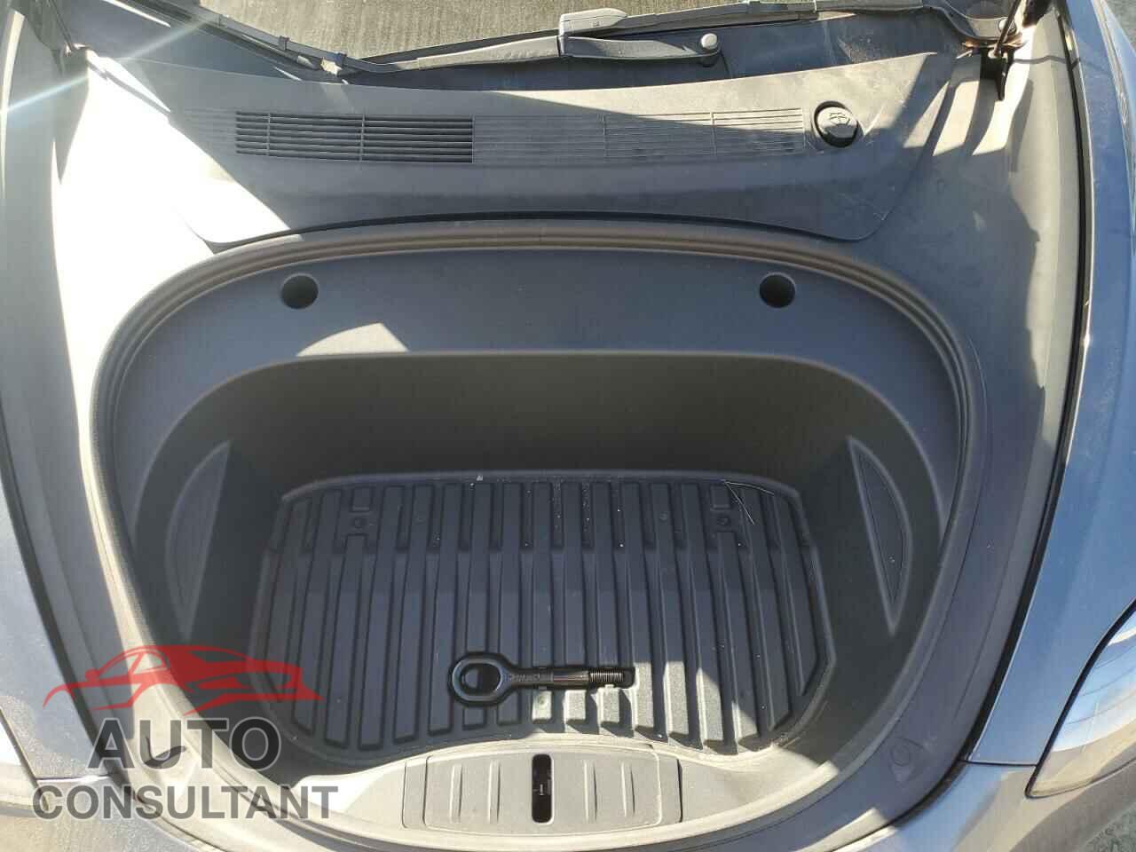 TESLA MODEL 3 2023 - 5YJ3E1EA8PF462971