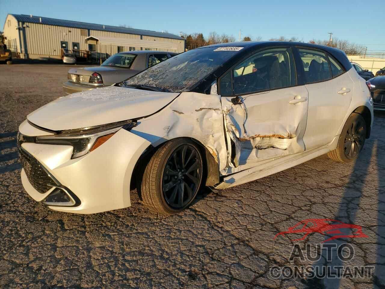 TOYOTA COROLLA 2023 - JTNC4MBE2P3212307