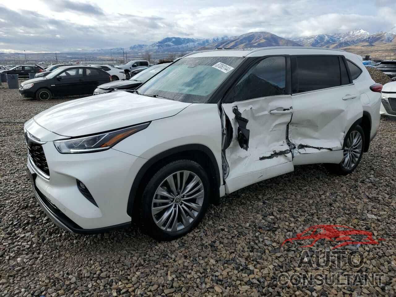 TOYOTA HIGHLANDER 2020 - 5TDFZRBH8LS005035