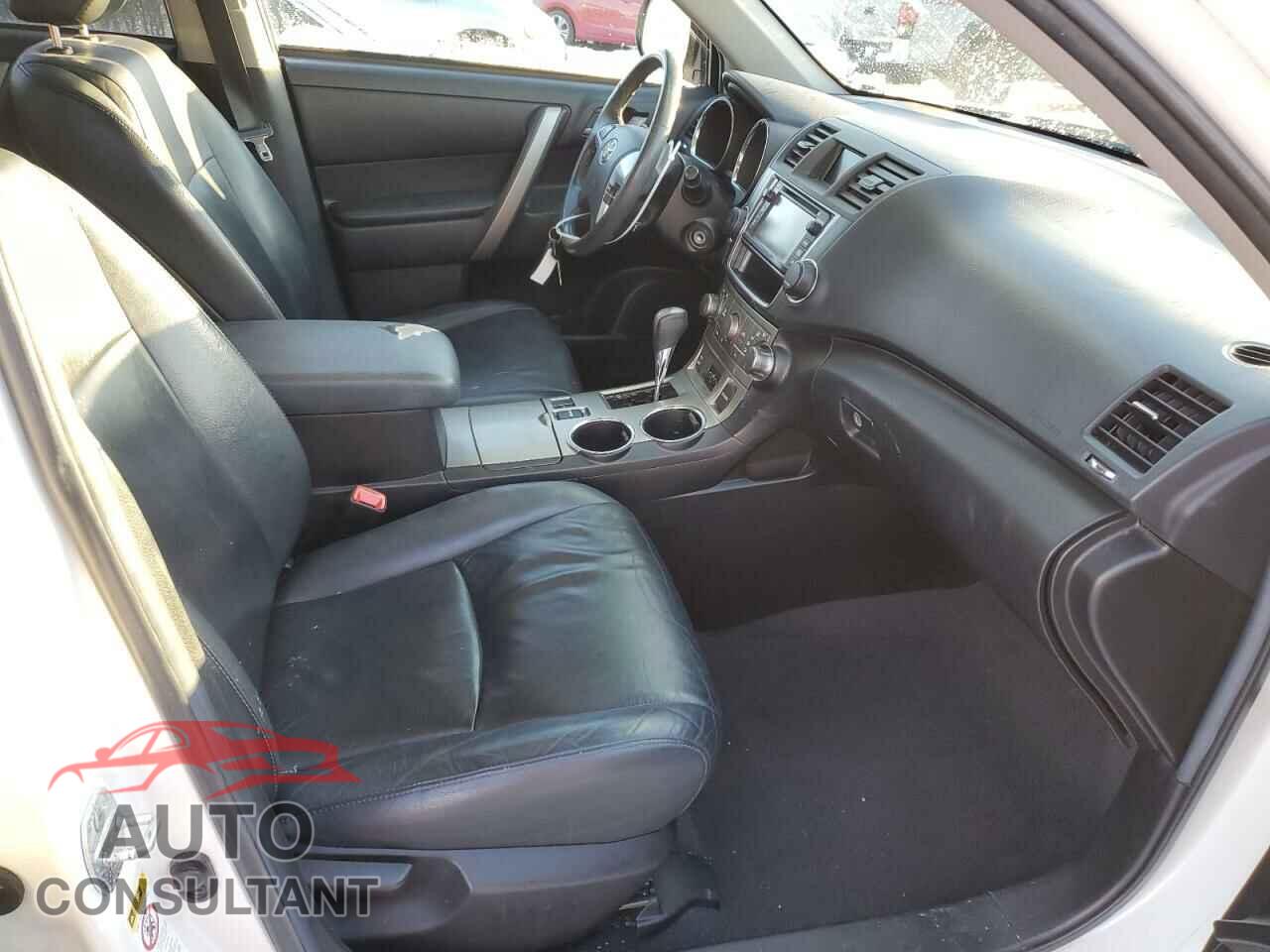 TOYOTA HIGHLANDER 2013 - 5TDZK3EH8DS103042