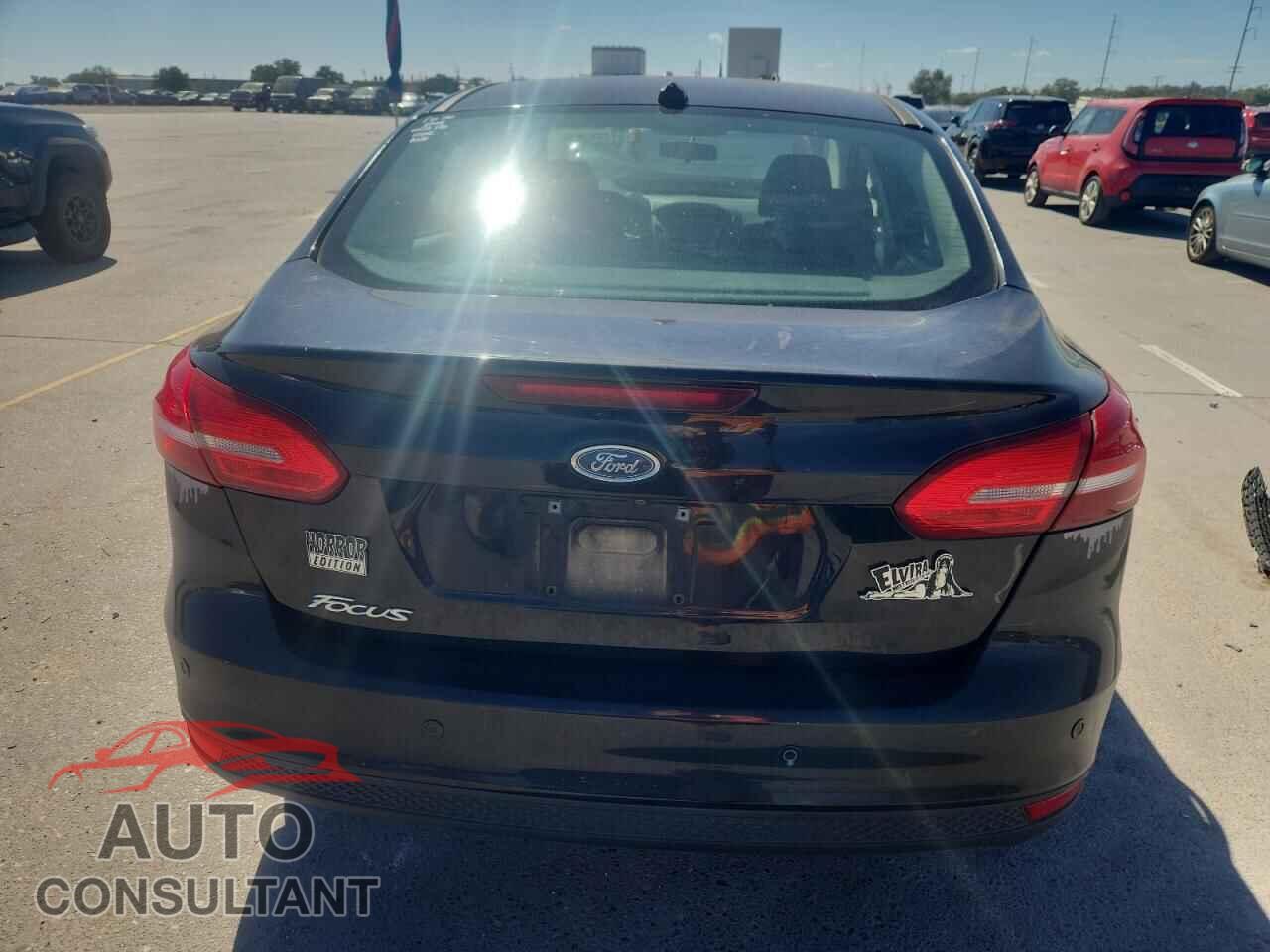 FORD FOCUS 2017 - 1FADP3H26HL221249