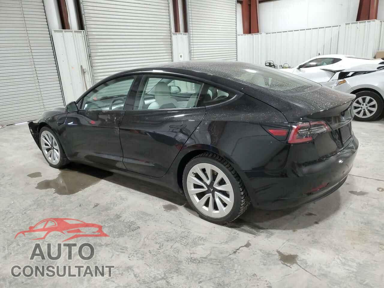 TESLA MODEL 3 2021 - 5YJ3E1EB8MF925308