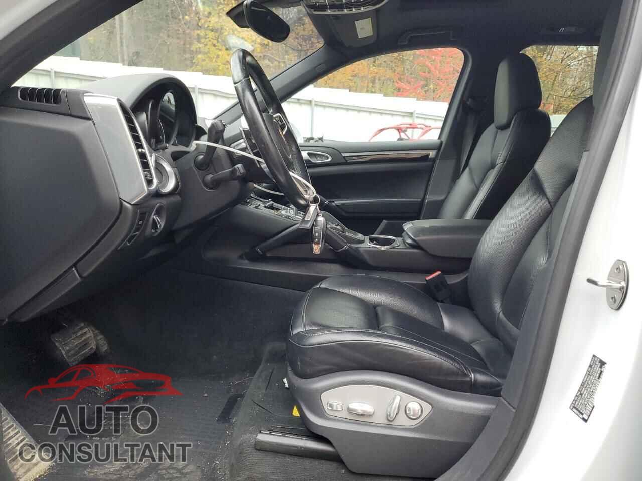 PORSCHE CAYENNE 2015 - WP1AF2A21FLA30483