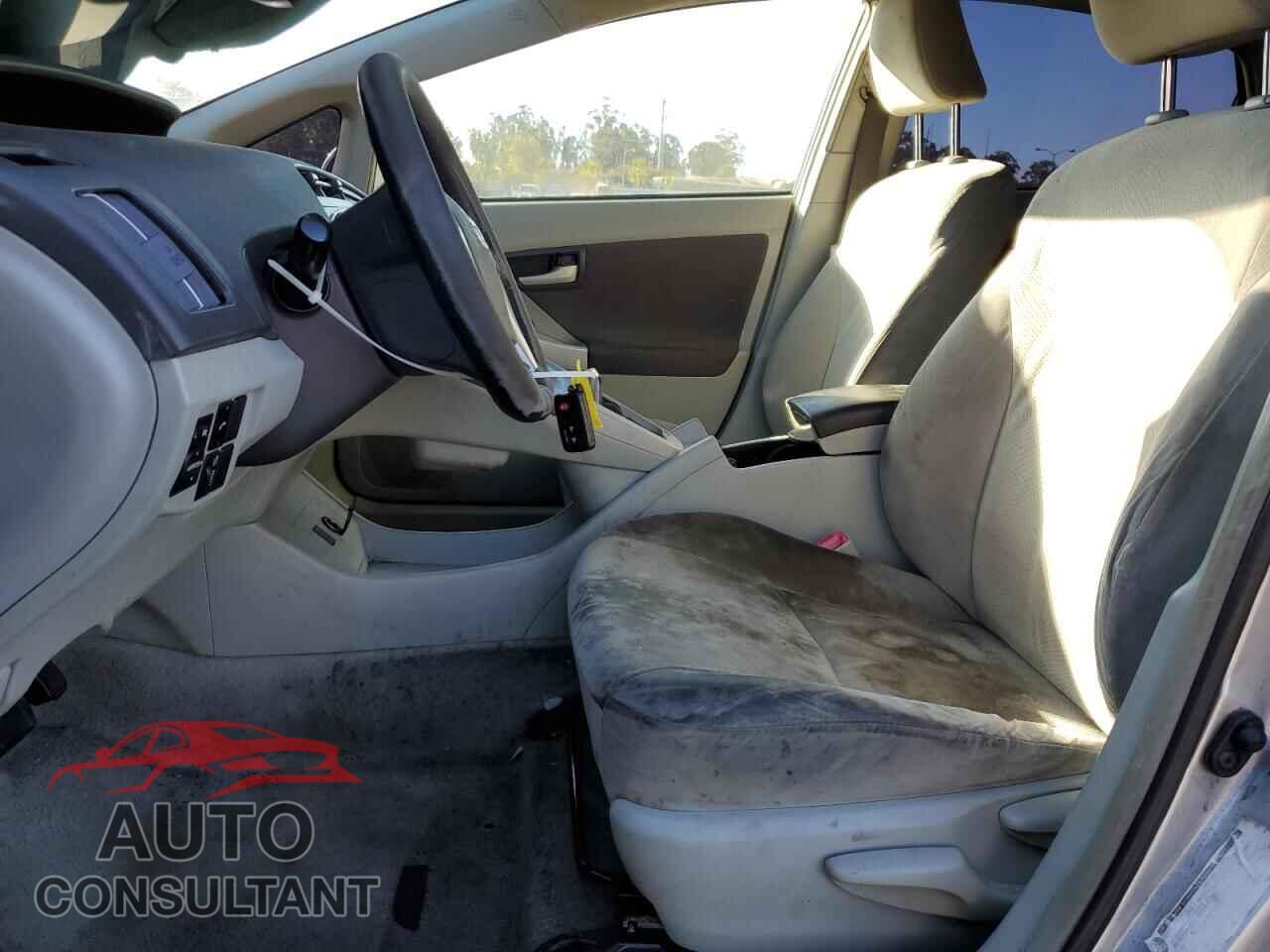 TOYOTA PRIUS 2011 - JTDKN3DU2B1368959