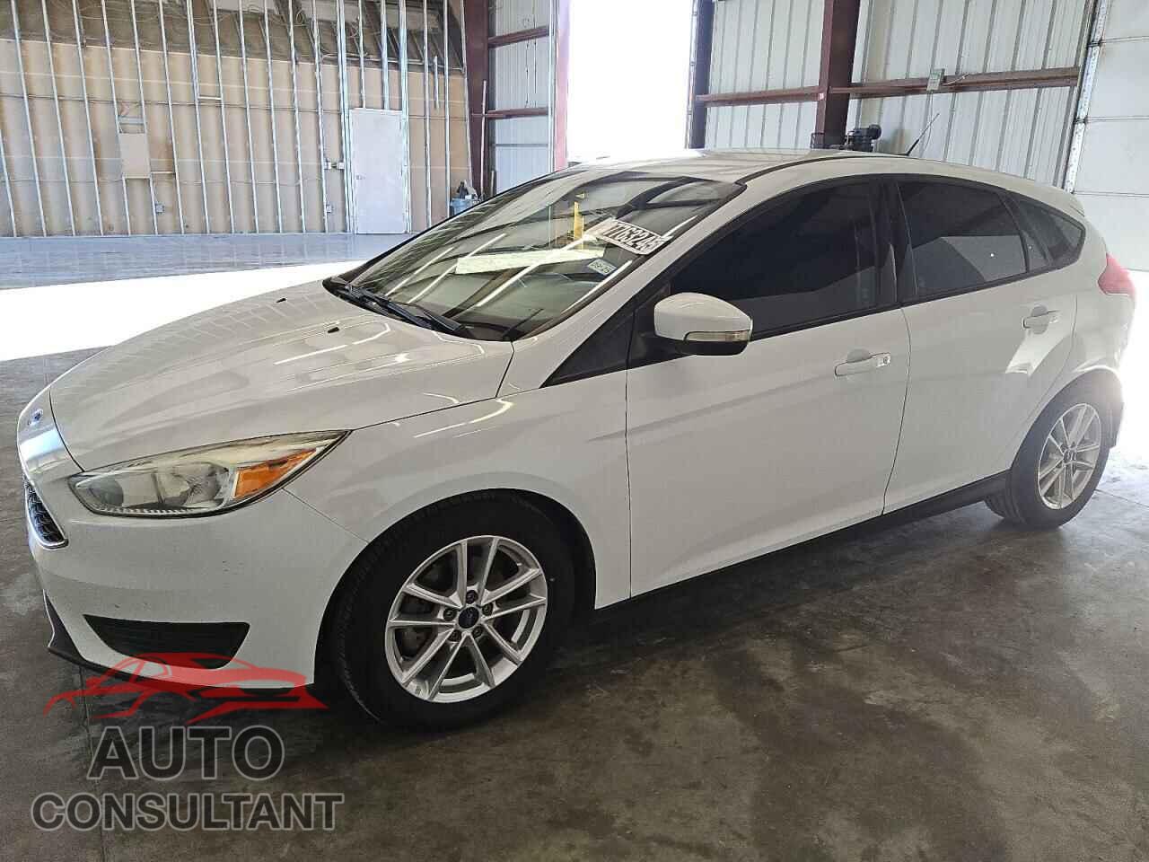 FORD FOCUS 2016 - 1FADP3K28GL325507