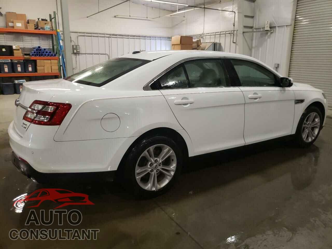 FORD TAURUS 2017 - 1FAHP2H84HG123975