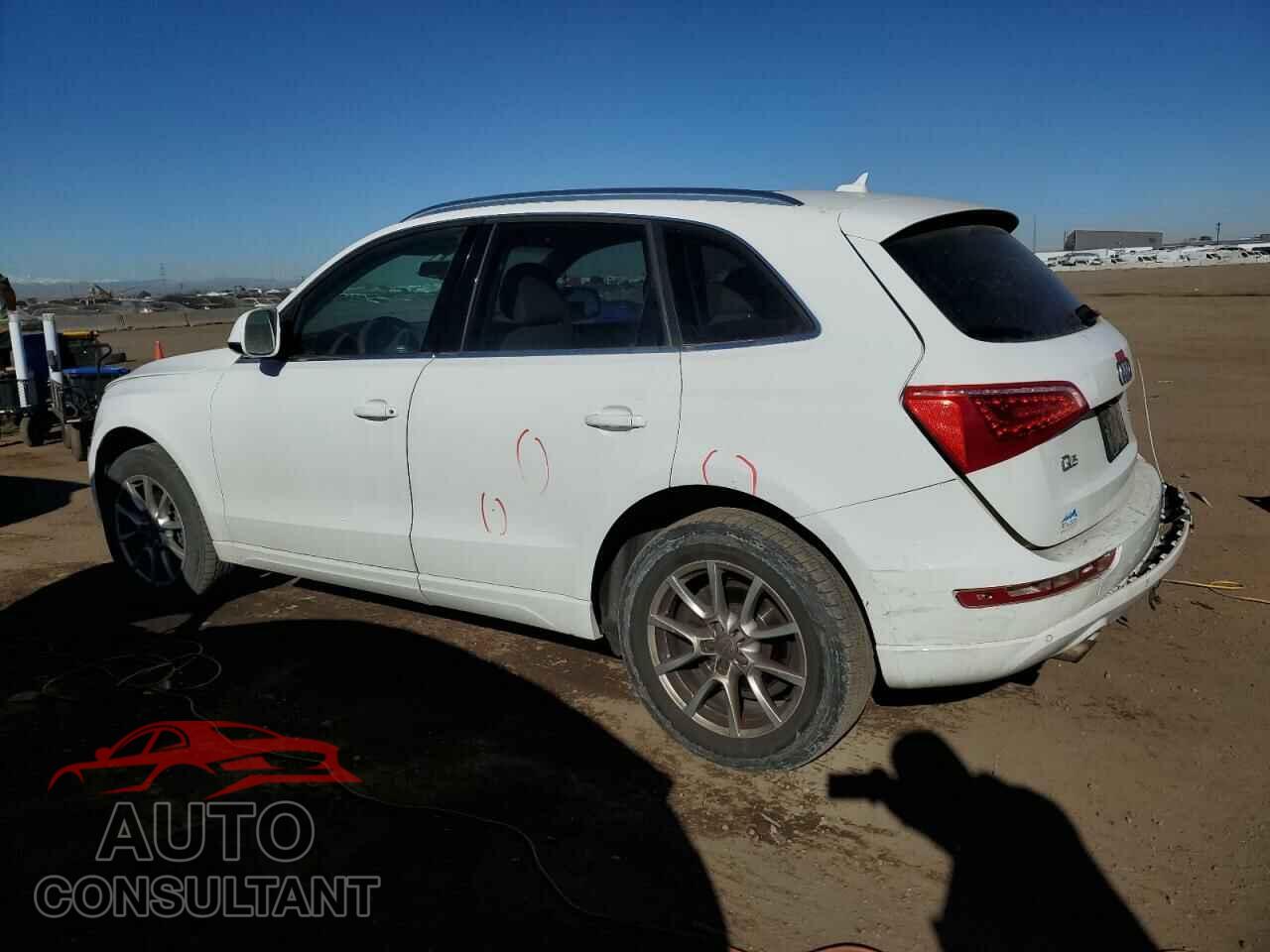 AUDI Q5 2011 - WA1LFAFP9BA045449