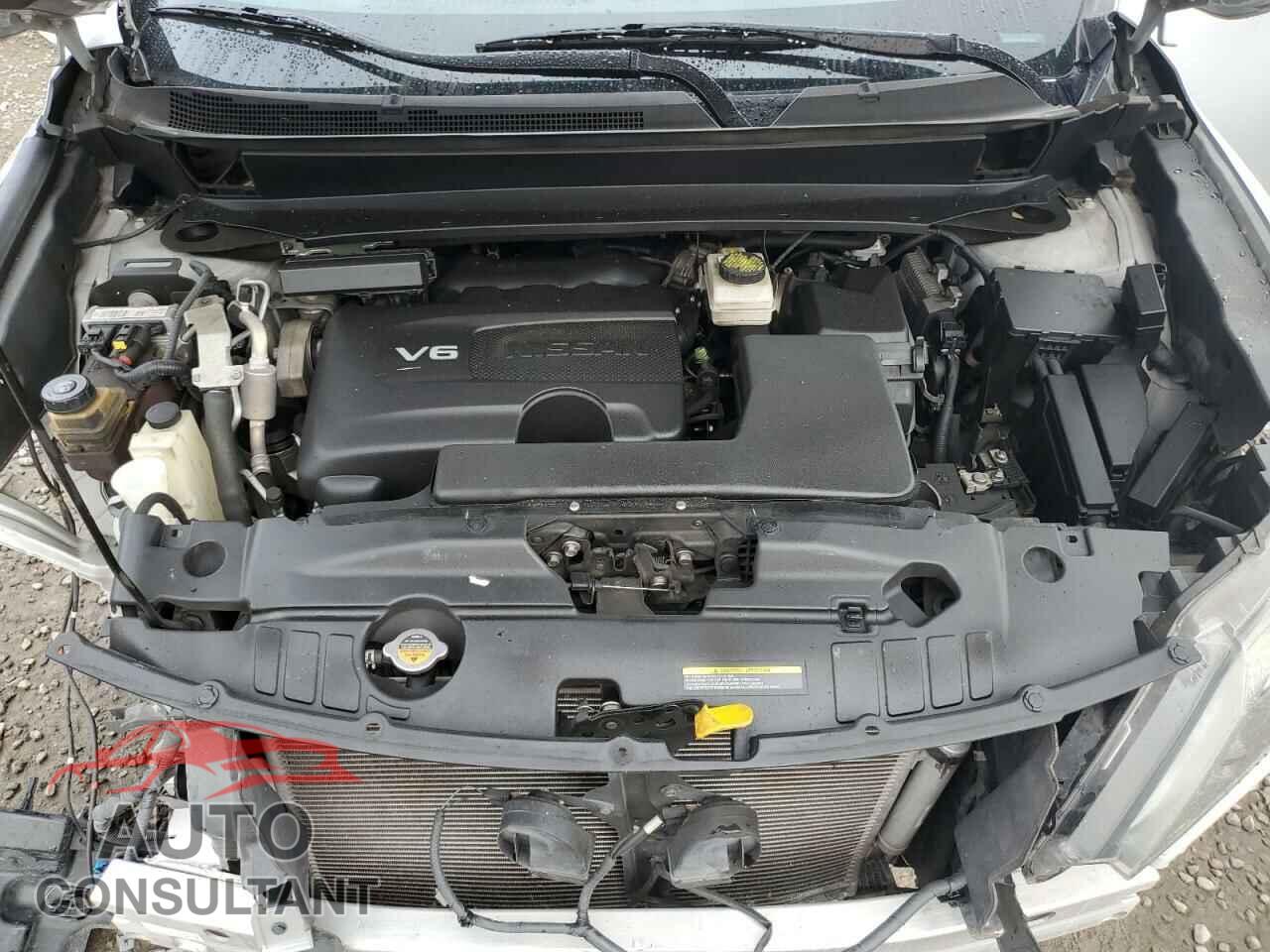 NISSAN PATHFINDER 2019 - 5N1DR2MN8KC579924