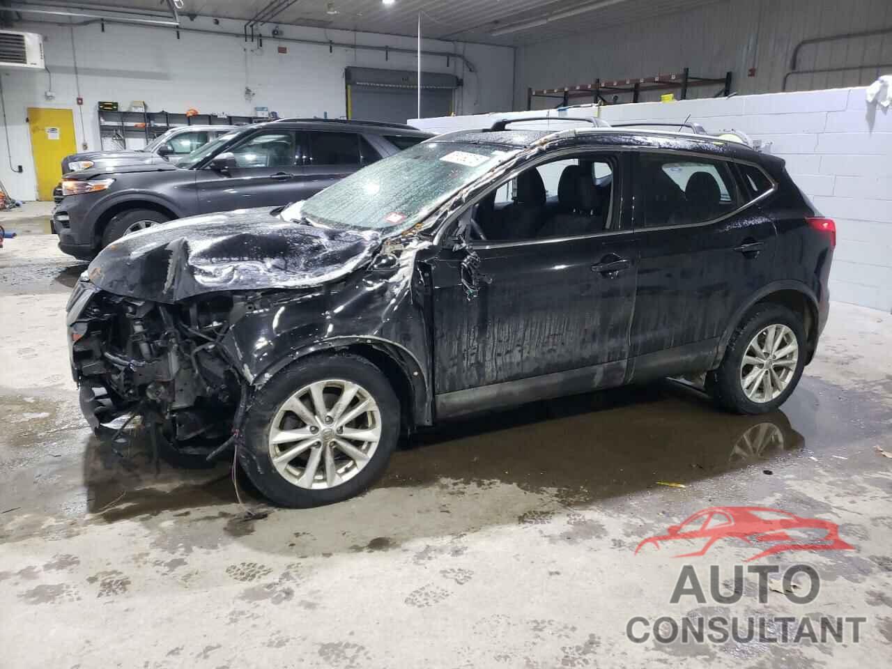 NISSAN ROGUE 2018 - JN1BJ1CR6JW266730