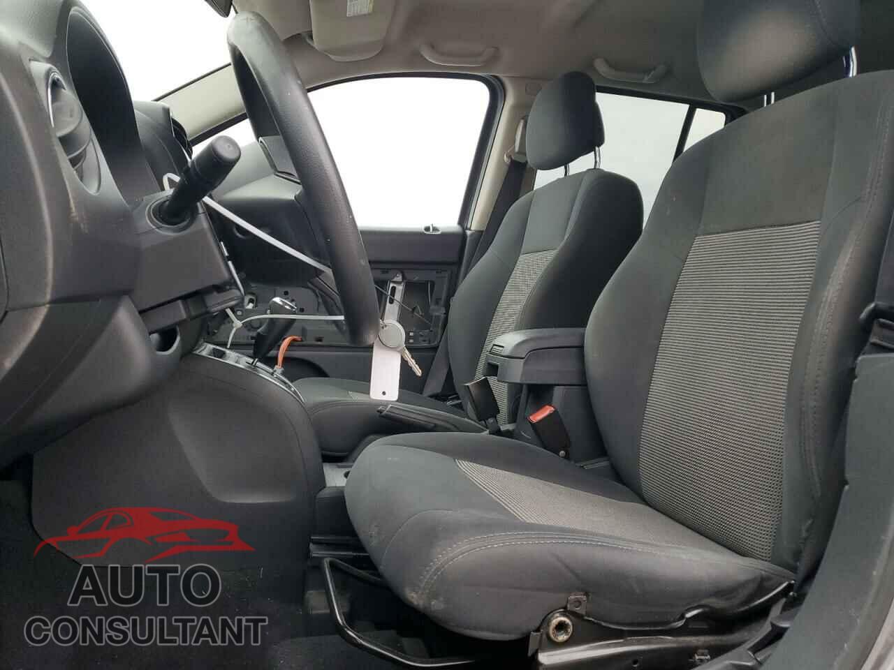 JEEP COMPASS 2012 - 1C4NJCBA4CD523223