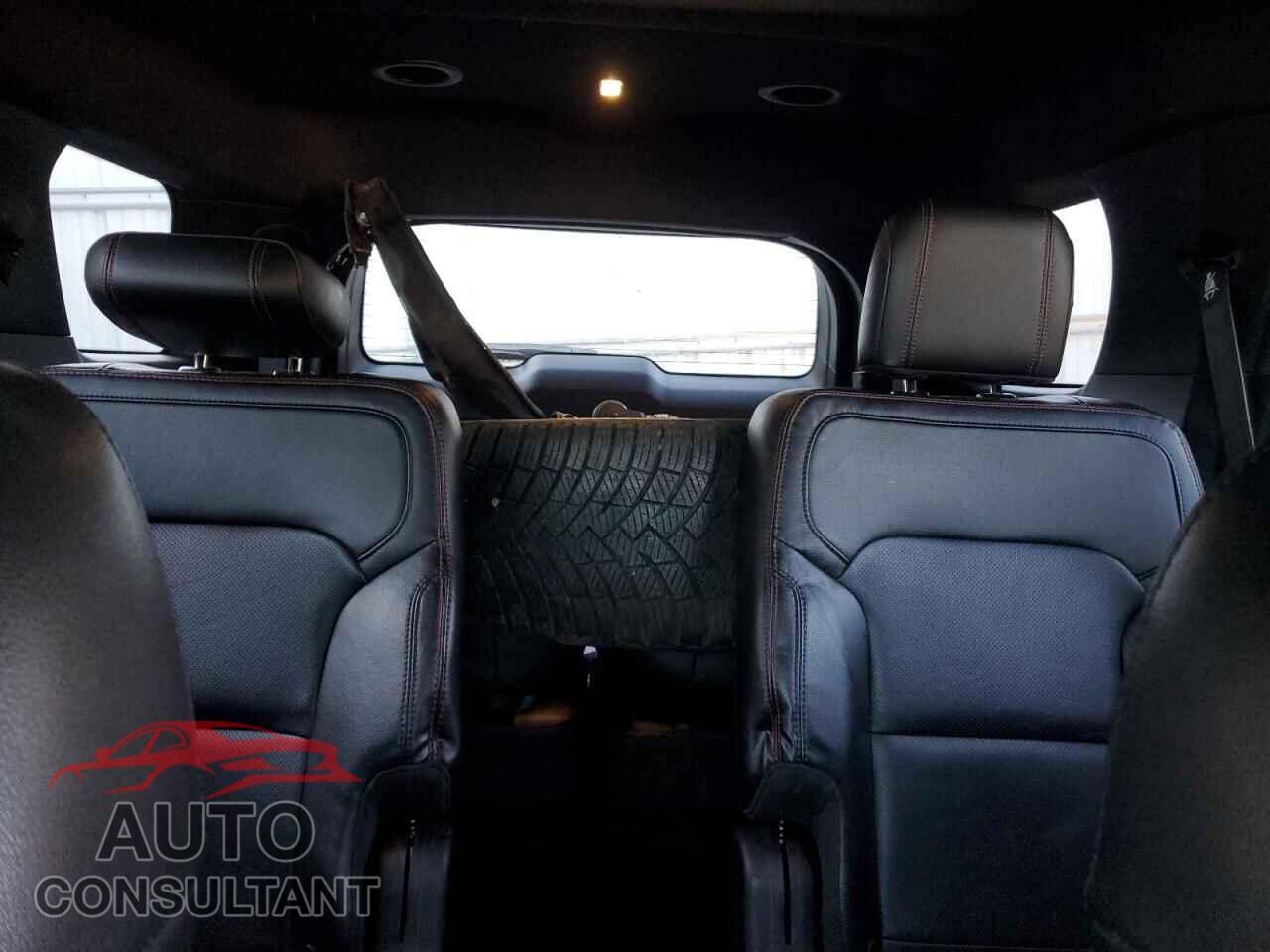 FORD EXPLORER 2018 - 1FM5K8GT6JGB05046