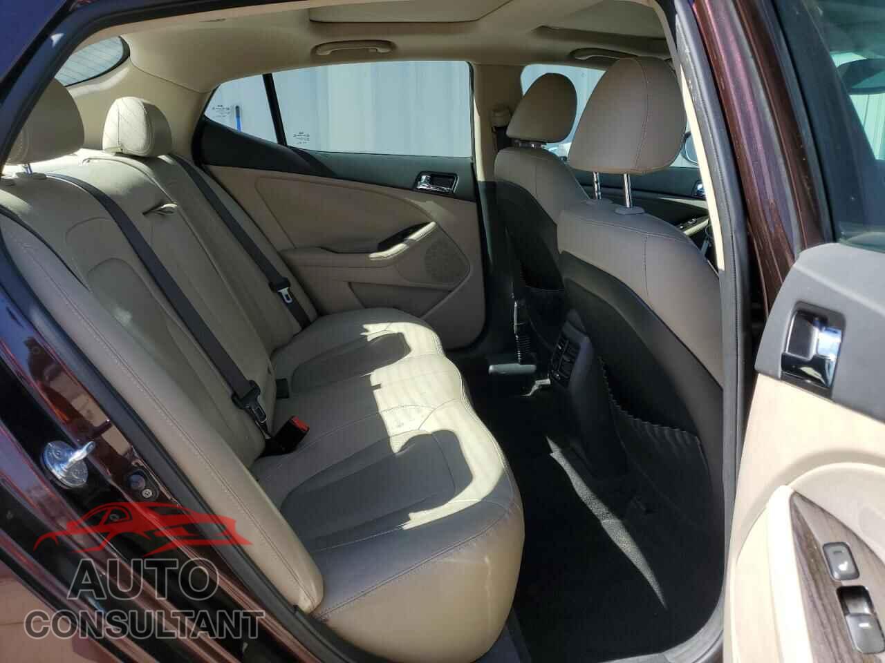 KIA OPTIMA 2011 - KNAGN4A77B5086509