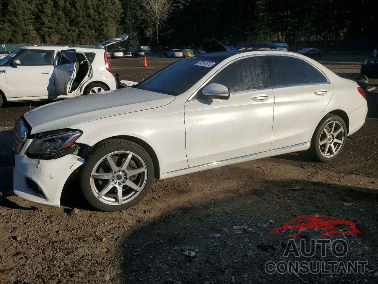 MERCEDES-BENZ C-CLASS 2015 - 55SWF4KB8FU041581