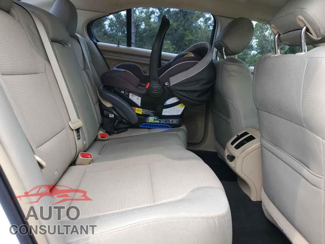 FORD TAURUS 2013 - 1FAHP2E85DG107895