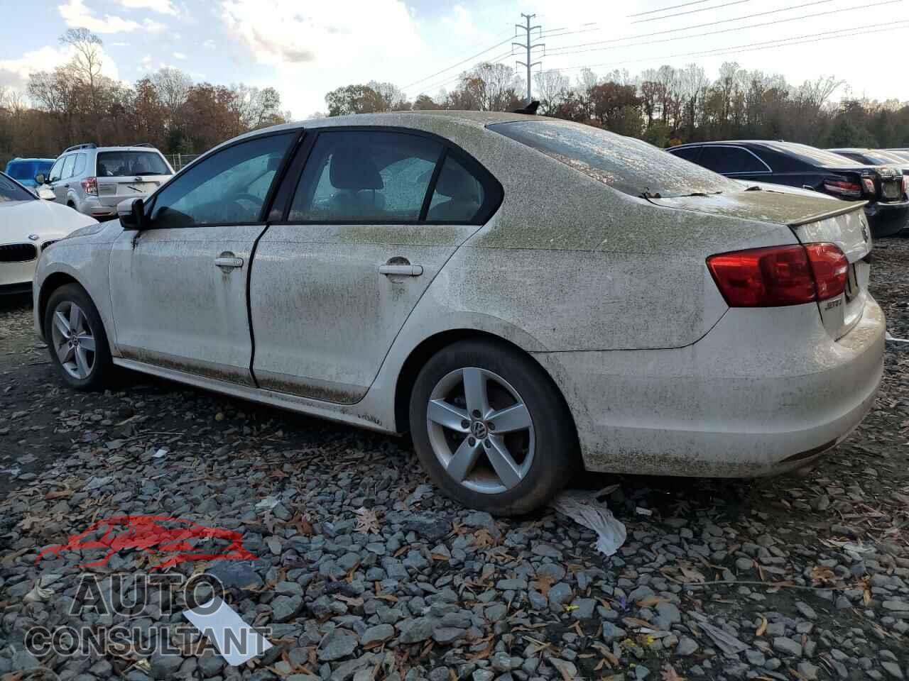VOLKSWAGEN JETTA 2012 - 3VWLL7AJ2CM015716