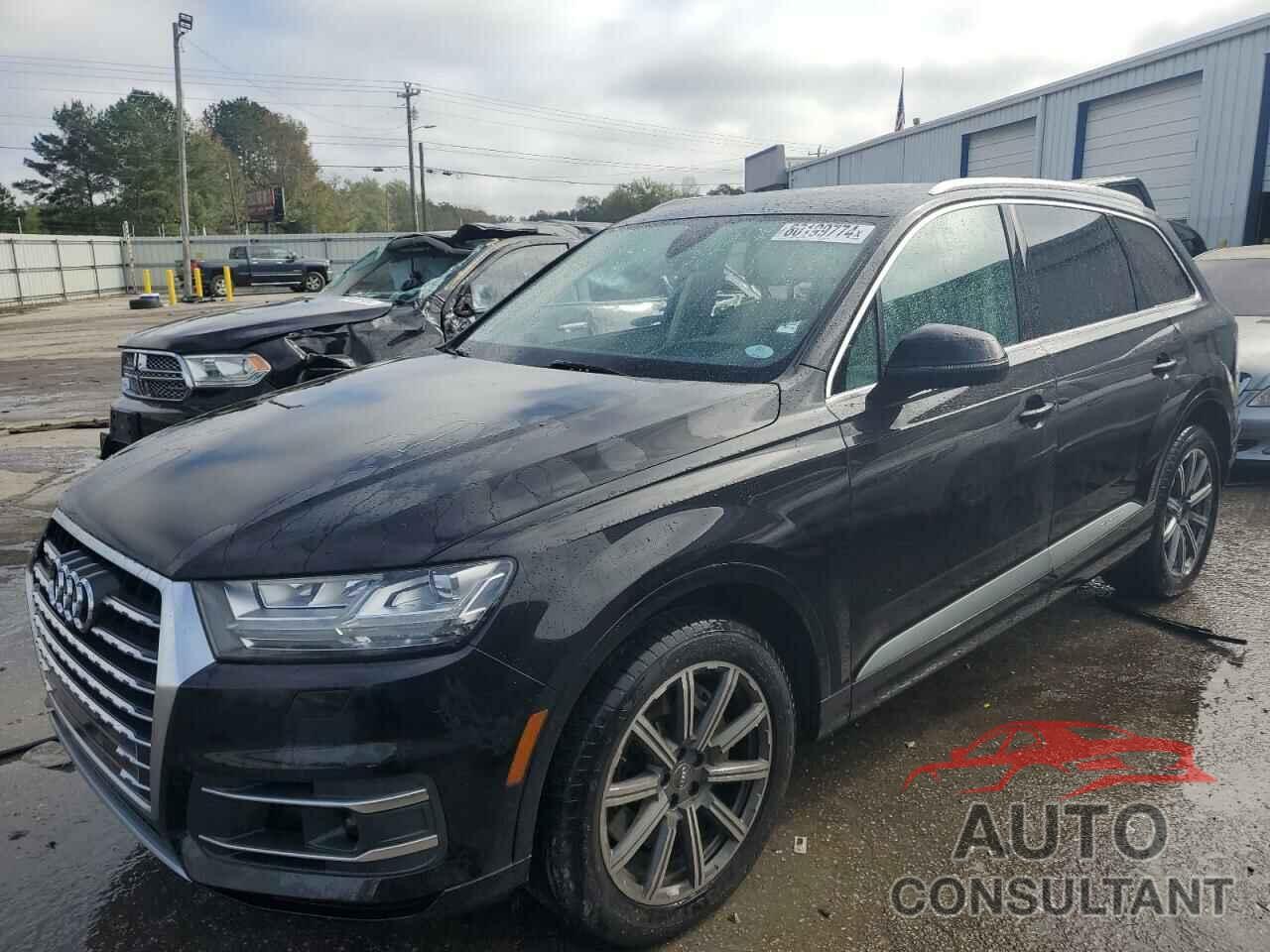 AUDI Q7 2018 - WA1VAAF74JD010273