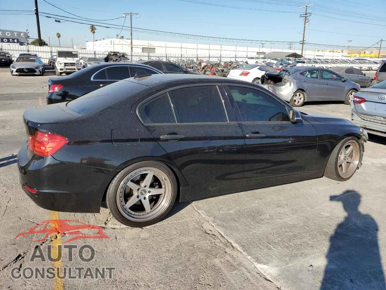 BMW 3 SERIES 2013 - WBA3C1C55DF436568