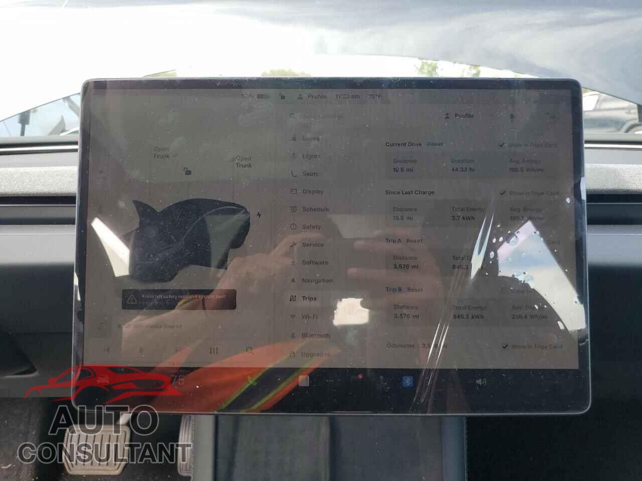 TESLA MODEL 3 2025 - 5YJ3E1EB6SF003617