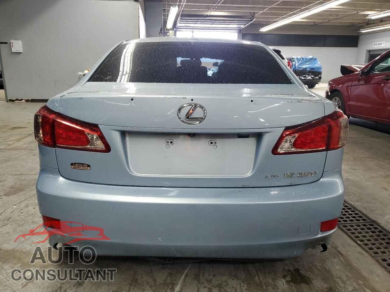 LEXUS IS 2011 - JTHCF5C24B5048451