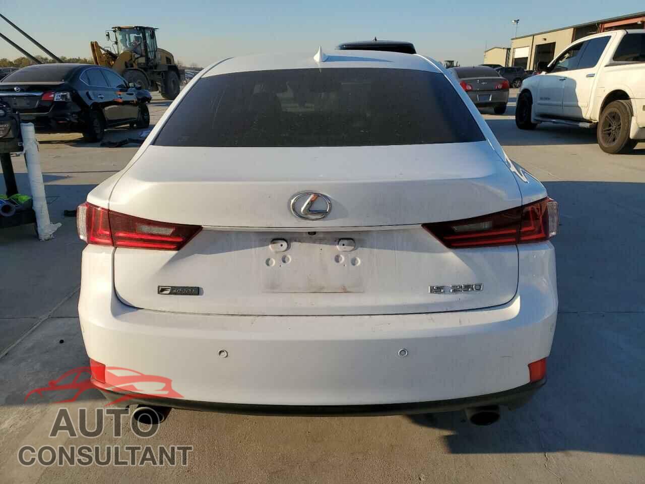 LEXUS IS 2015 - JTHBF1D27F5066256