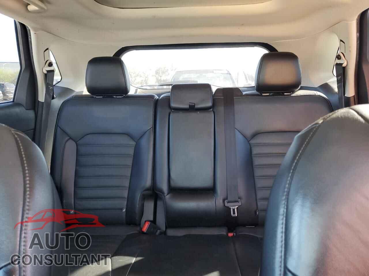 FORD EDGE 2015 - 2FMPK3J84FBC21036
