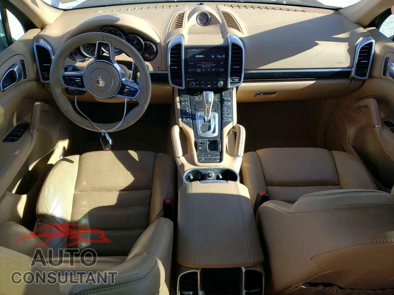 PORSCHE CAYENNE 2017 - WP1AA2A23HKA87095