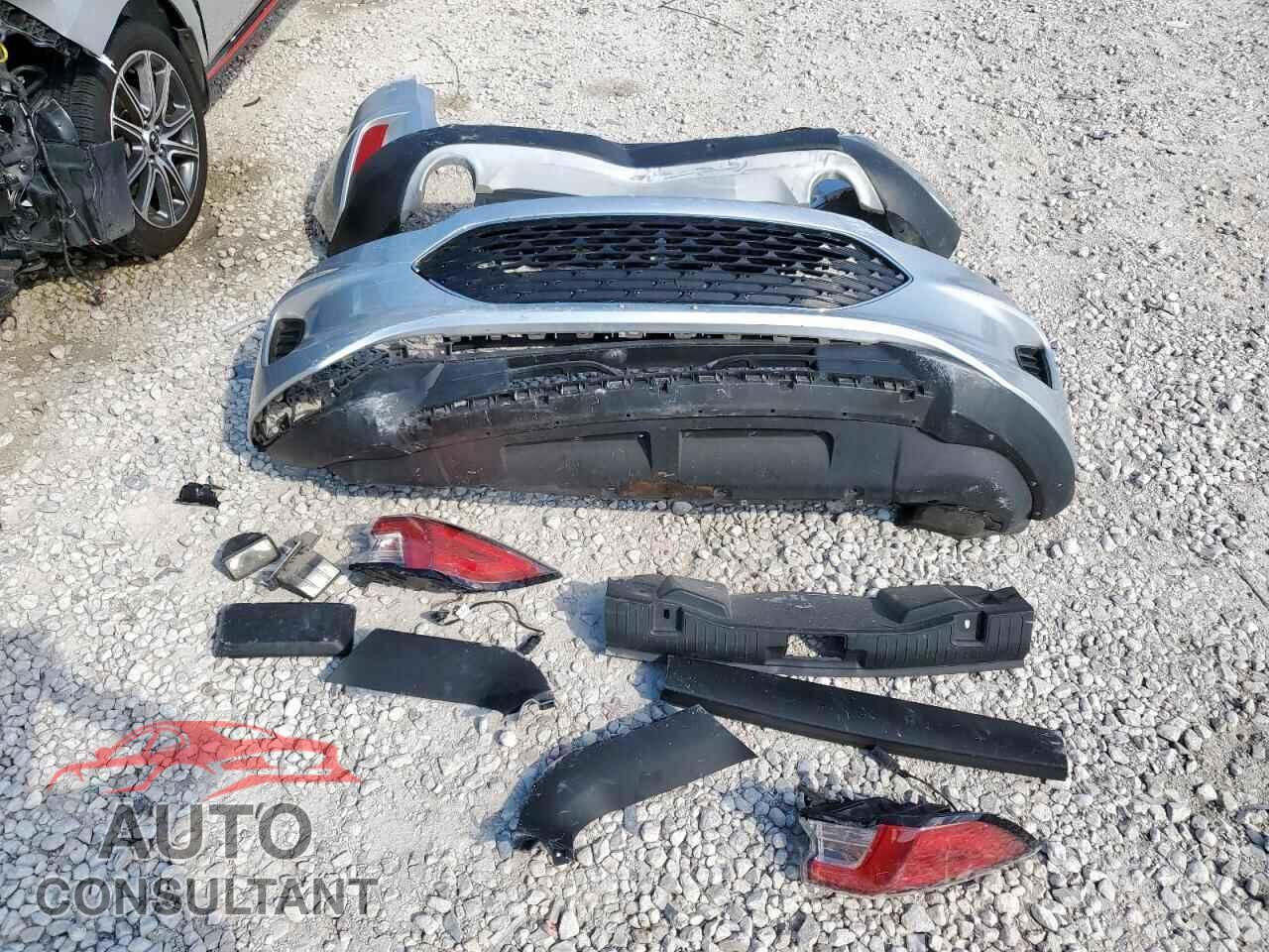 FORD ESCAPE 2020 - 1FMCU0G6XLUA32734
