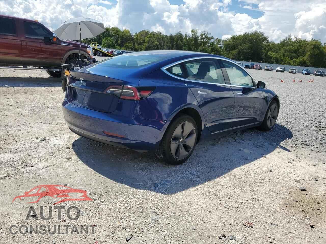 TESLA MODEL 3 2018 - 5YJ3E1EA8JF075747