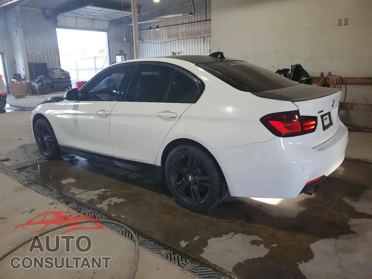 BMW 3 SERIES 2015 - WBA3B5C55FF961689